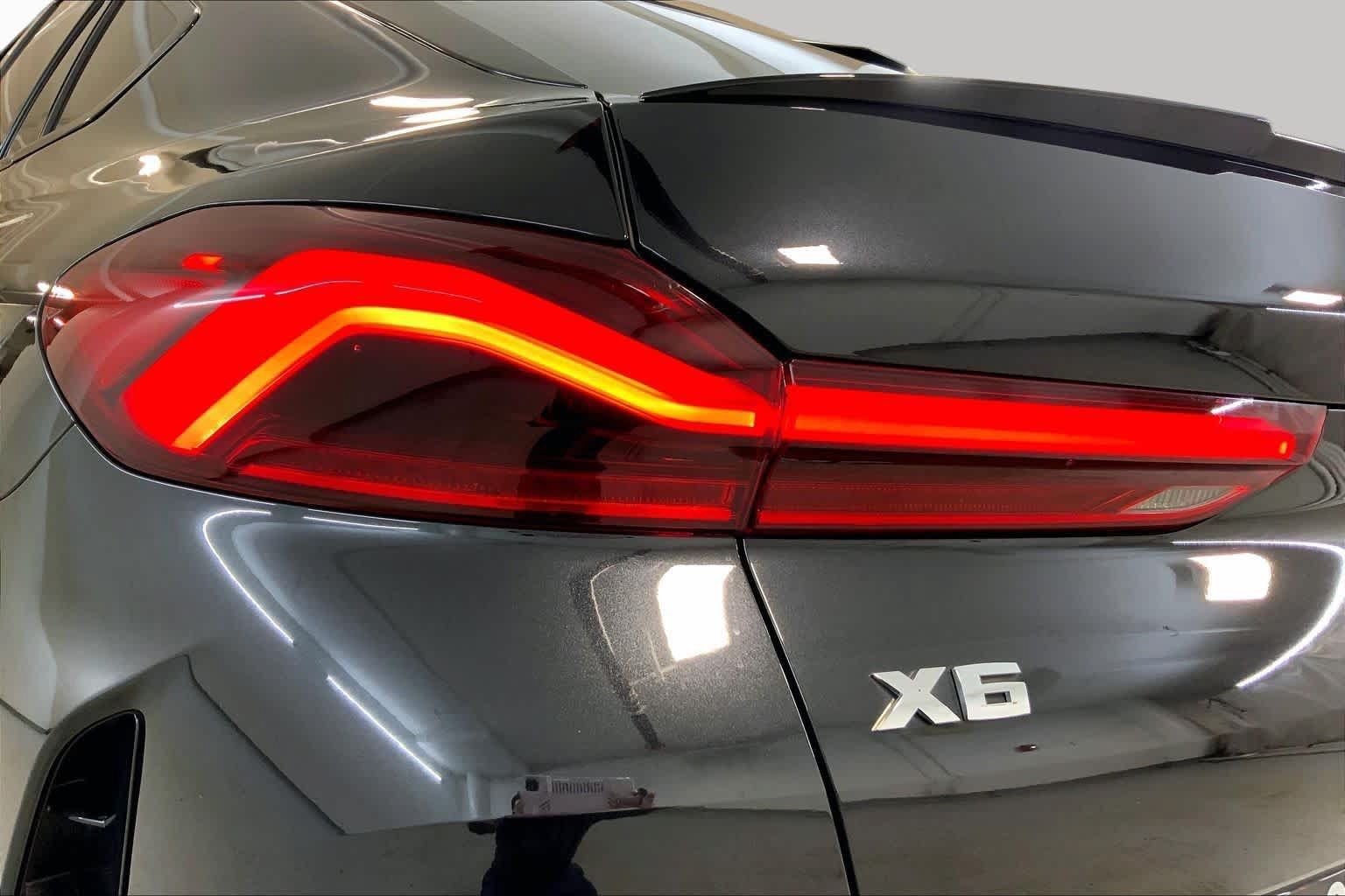 Used 2024 BMW X6 M60i w/ Dynamic Handling Package AWD/4WD image 28