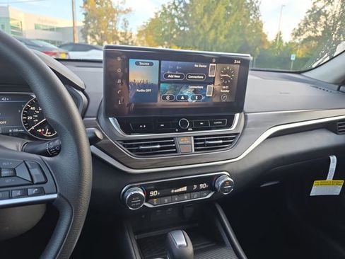 New 2025 Nissan Altima 2.5 SV w/ SV Special Edition Package image 21