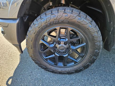 Used 2019 RAM 1500 Limited AWD/4WD image 8