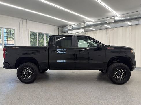 Used 2021 Chevrolet Silverado 1500 LT Trail Boss w/ Convenience Package II AWD/4WD image 4