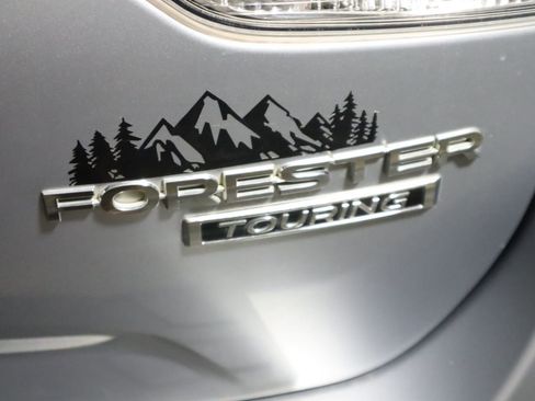 Used 2022 Subaru Forester Touring w/ Popular Package #3 image 32