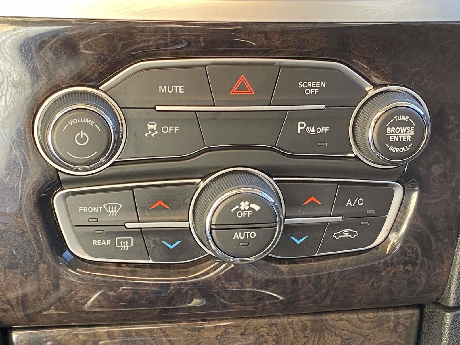 Used 2022 Chrysler 300 Touring L w/ Comfort Group RWD image 41