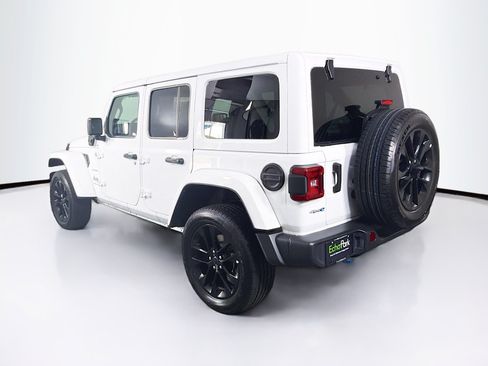 Used 2024 Jeep Wrangler Unlimited Sahara AWD/4WD image 5