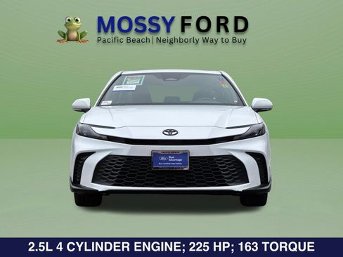 Used 2025 Toyota Camry SE w/ Multimedia Upgrade Package FWD image 10
