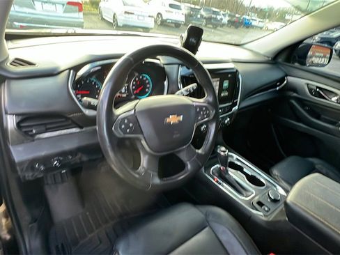 Used 2019 Chevrolet Traverse LT image 24