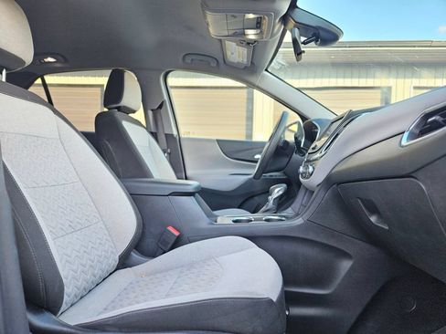 Used 2022 Chevrolet Equinox LT AWD/4WD image 8