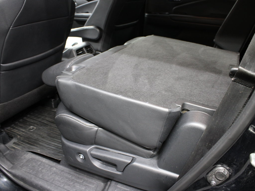 Used 2018 Honda Pilot Touring image 54