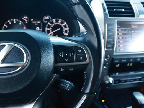 Used 2020 Lexus GX 460 Premium AWD/4WD image 25