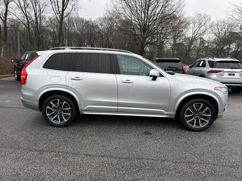 Used 2019 Volvo XC90 T6 Momentum w/ Protection Package Premier image 8