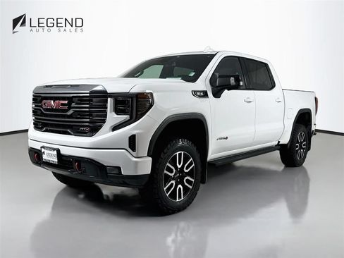 Used 2022 GMC Sierra 1500 AT4 w/ AT4 Preferred Package AWD/4WD image 1