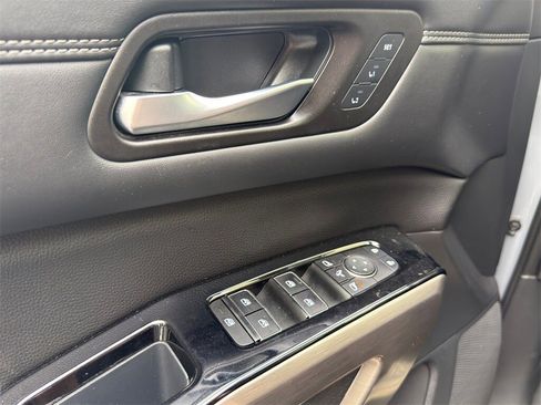 Used 2023 Nissan Pathfinder Platinum w/ Lighting Package (N92) image 18