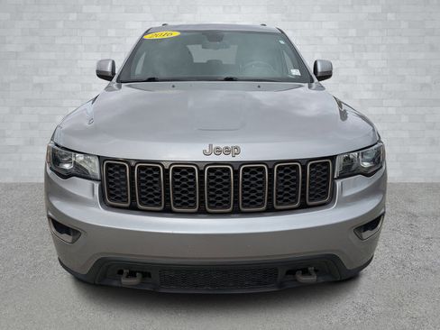 Used 2016 Jeep Grand Cherokee Laredo 75th Anniversary image 3