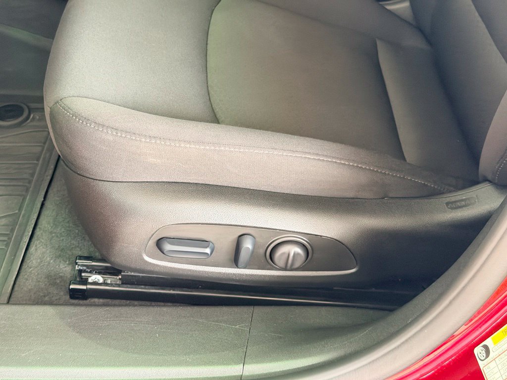 Used 2025 Chevrolet Malibu RS FWD image 15