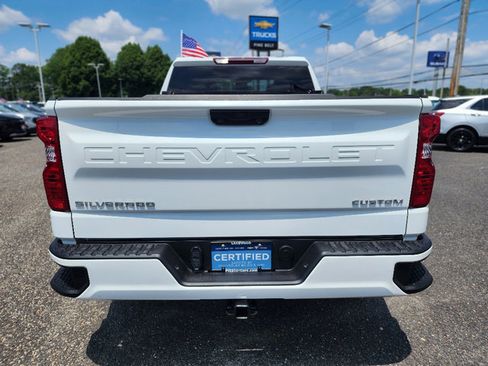 Certified 2023 Chevrolet Silverado 1500 Custom image 19