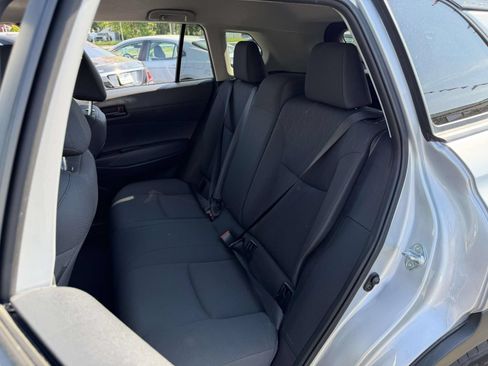 Used 2024 Toyota Corolla Cross LE FWD image 18