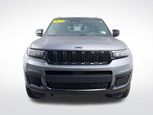 Used 2025 Jeep Grand Cherokee L Laredo image 2