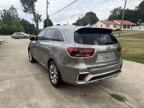 Used 2019 Kia Sorento SX FWD image 4