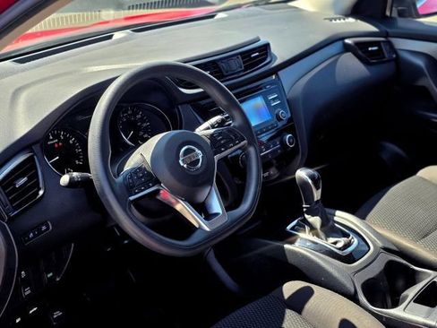 Used 2018 Nissan Rogue Sport S w/ S Appearance Package AWD/4WD image 11