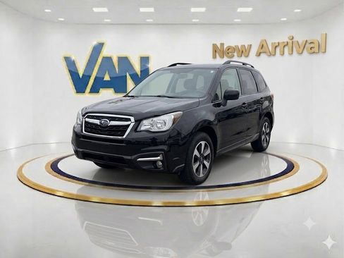 Used 2018 Subaru Forester 2.5i w/ Alloy Wheel Package AWD/4WD image 1