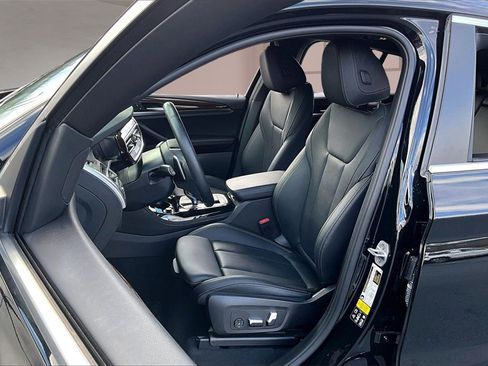 Used 2023 BMW X4 xDrive30i w/ Convenience Package image 25