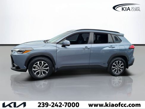 Used 2024 Toyota Corolla Cross AWD Hybrid image 4