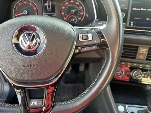 Used 2019 Volkswagen Jetta R-Line image 6