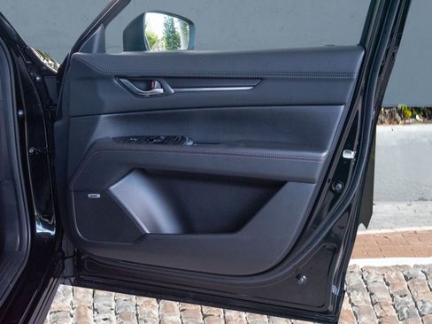 New 2025 MAZDA CX-5 Carbon Edition image 17