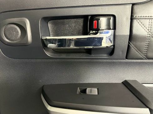 Used 2015 Toyota Tundra Platinum image 27