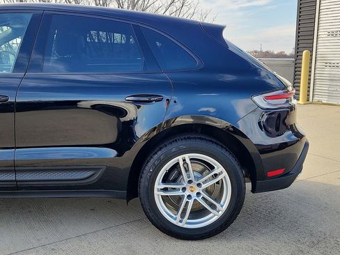 New 2026 Porsche Macan image 7
