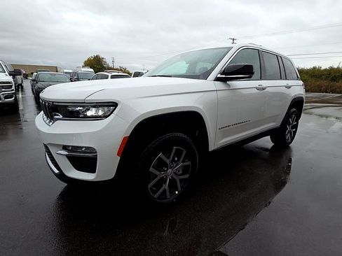 New 2025 Jeep Grand Cherokee Limited image 1