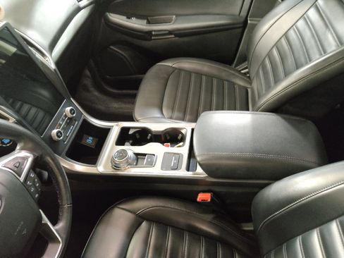 Used 2023 Ford Edge SEL image 26