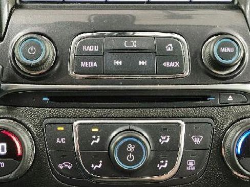 Used 2015 Chevrolet Impala LT w/ Convenience Package FWD image 39