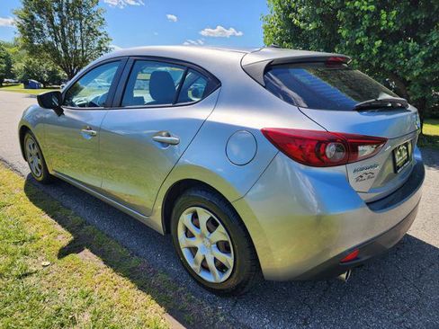 Used 2014 MAZDA MAZDA3 i Sport FWD image 7