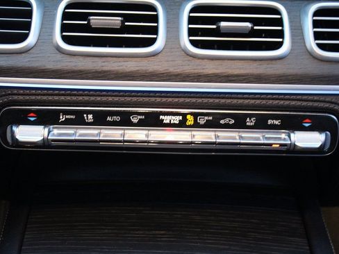 Used 2024 Mercedes-Benz GLE 350 4MATIC image 21