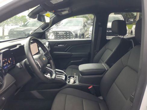 Used 2024 Chevrolet Colorado LT w/ LT Convenience Package image 14