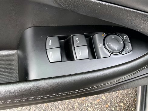 Used 2017 Buick LaCrosse Essence image 31