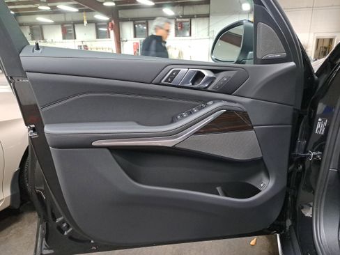 New 2026 BMW X5 xDrive50e w/ Executive Package image 27