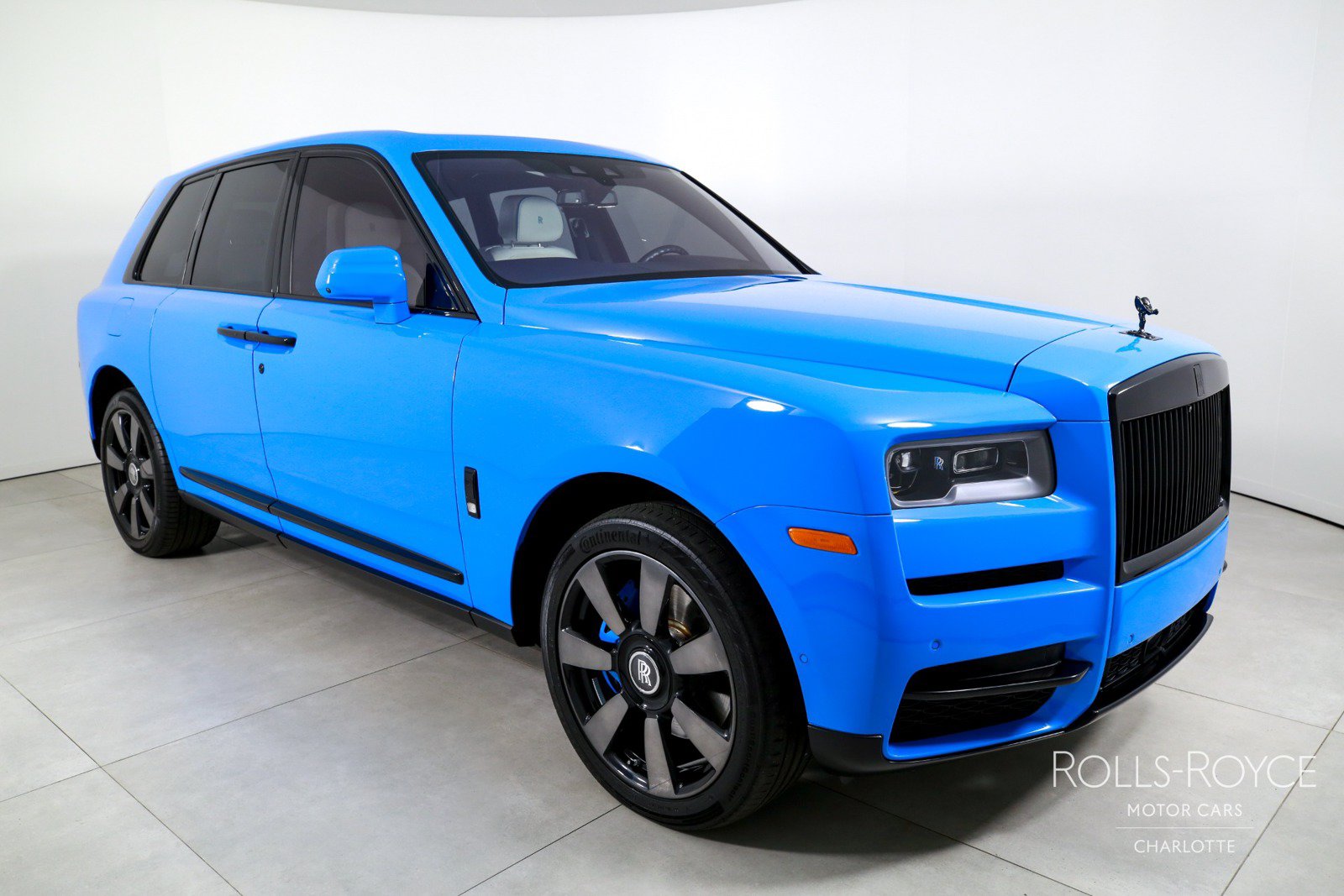 Used 2023 Rolls-Royce Cullinan AWD/4WD image 6