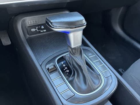 Used 2024 Hyundai Kona SEL FWD image 33