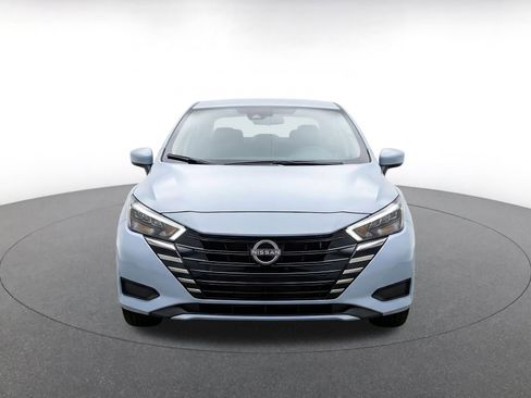 Used 2025 Nissan Versa SV image 4