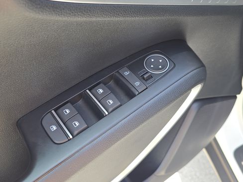 Certified 2023 Kia Soul LX FWD image 19