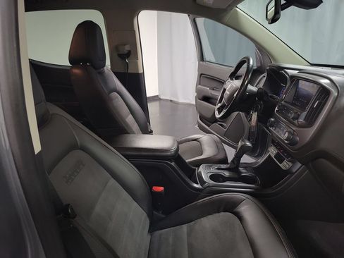 Used 2019 GMC Canyon All Terrain w/ All Terrain X Package AWD/4WD image 38