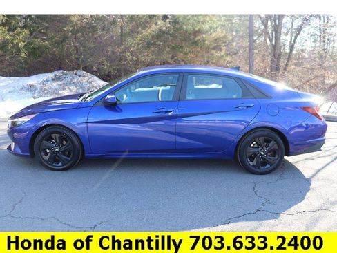 Used 2021 Hyundai Elantra SEL image 4