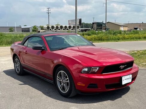 Used 2010 Ford Mustang Premium RWD image 34