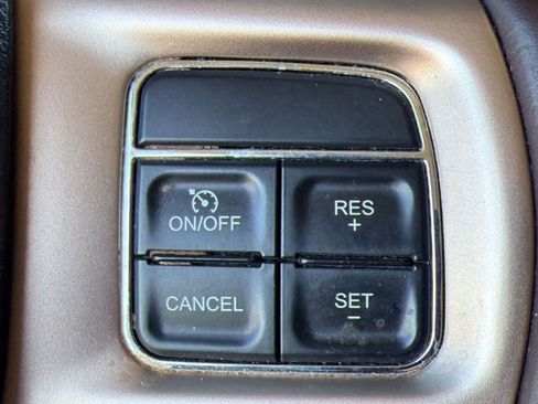 Used 2018 RAM 3500 Laramie Longhorn image 22