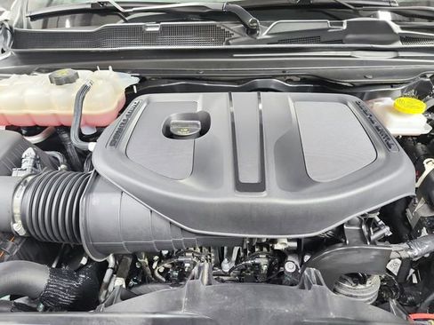 Used 2025 RAM 1500 Laramie w/ Sport Appearance Package AWD/4WD image 17
