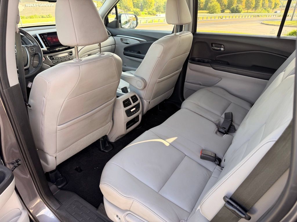 Used 2017 Honda Pilot EX-L image 32