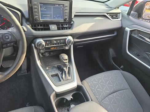 Used 2021 Toyota RAV4 XLE image 20