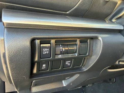 Used 2018 Subaru Crosstrek 2.0i Limited AWD/4WD image 29