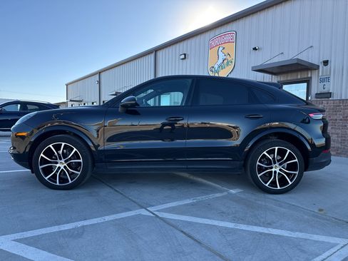 Used 2020 Porsche Cayenne image 17